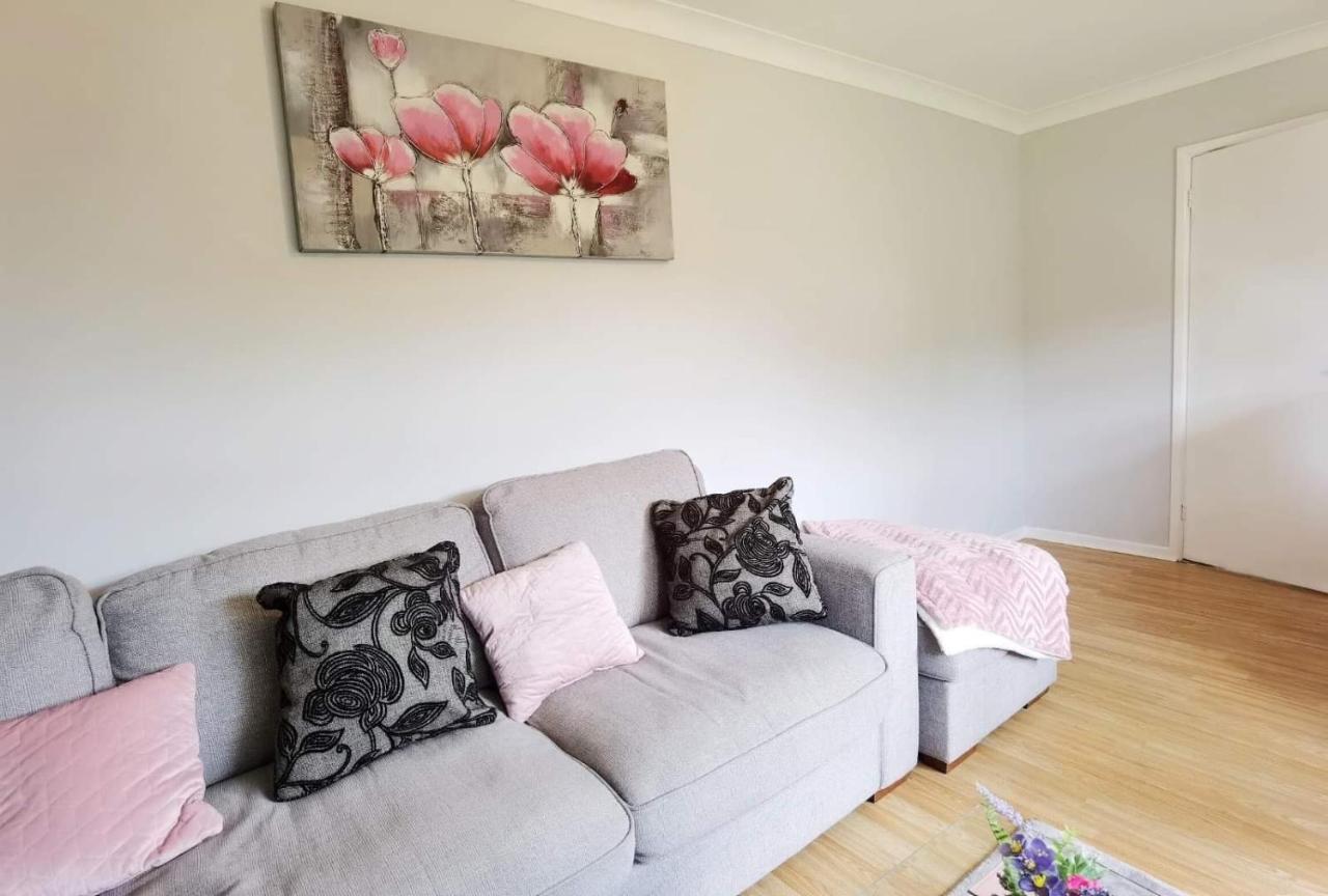Fourth Avenue, Lovely Bungalow Available For Guests And Contractors Parking Wifi Nottingham Exterior foto